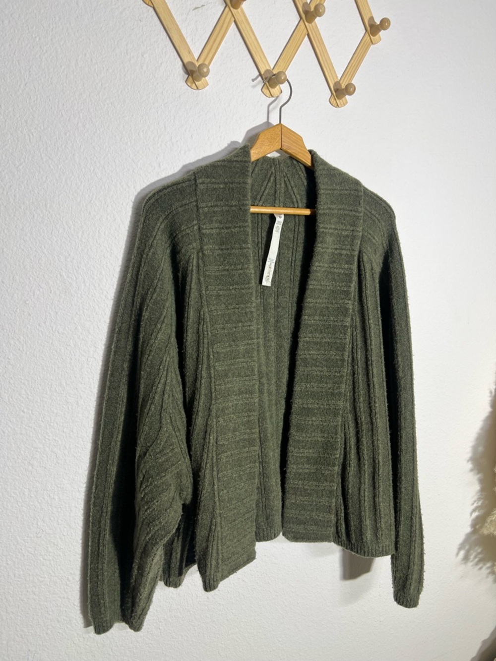 LULULEMON • twin rib cardigan size XL/XXL